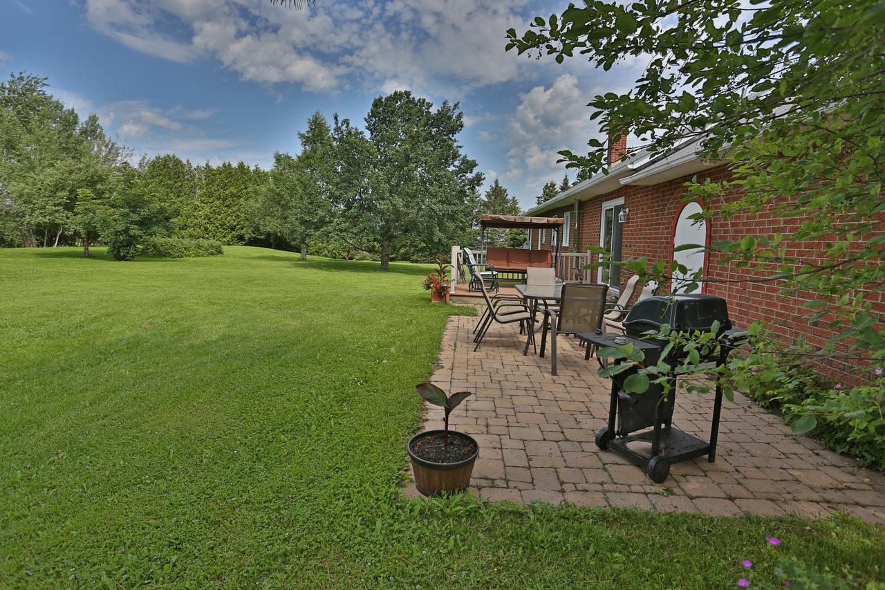 Bed and Breakfast Ranch St-Hubert à Saint-Hermenegilde Extérieur photo